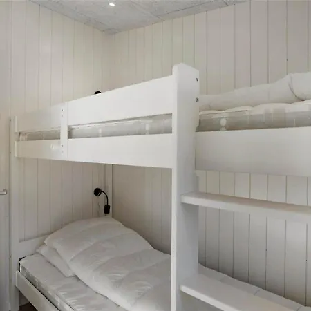 1014-stege-edderfuglevej-7 * Stege
