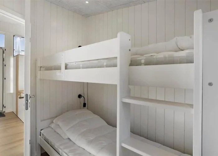 1014-stege-edderfuglevej-7 * Stege